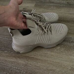 Dark tan Cushionaire sneakers / tennis shoes